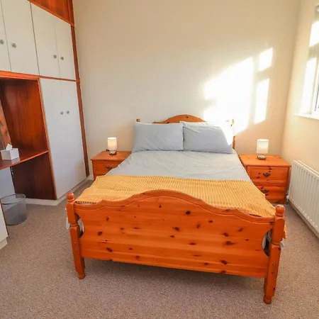 Mullagh Road 米尔敦马尔贝