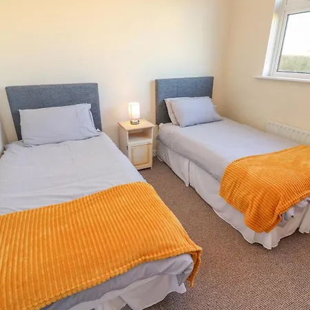 Mullagh Road 度假居 *